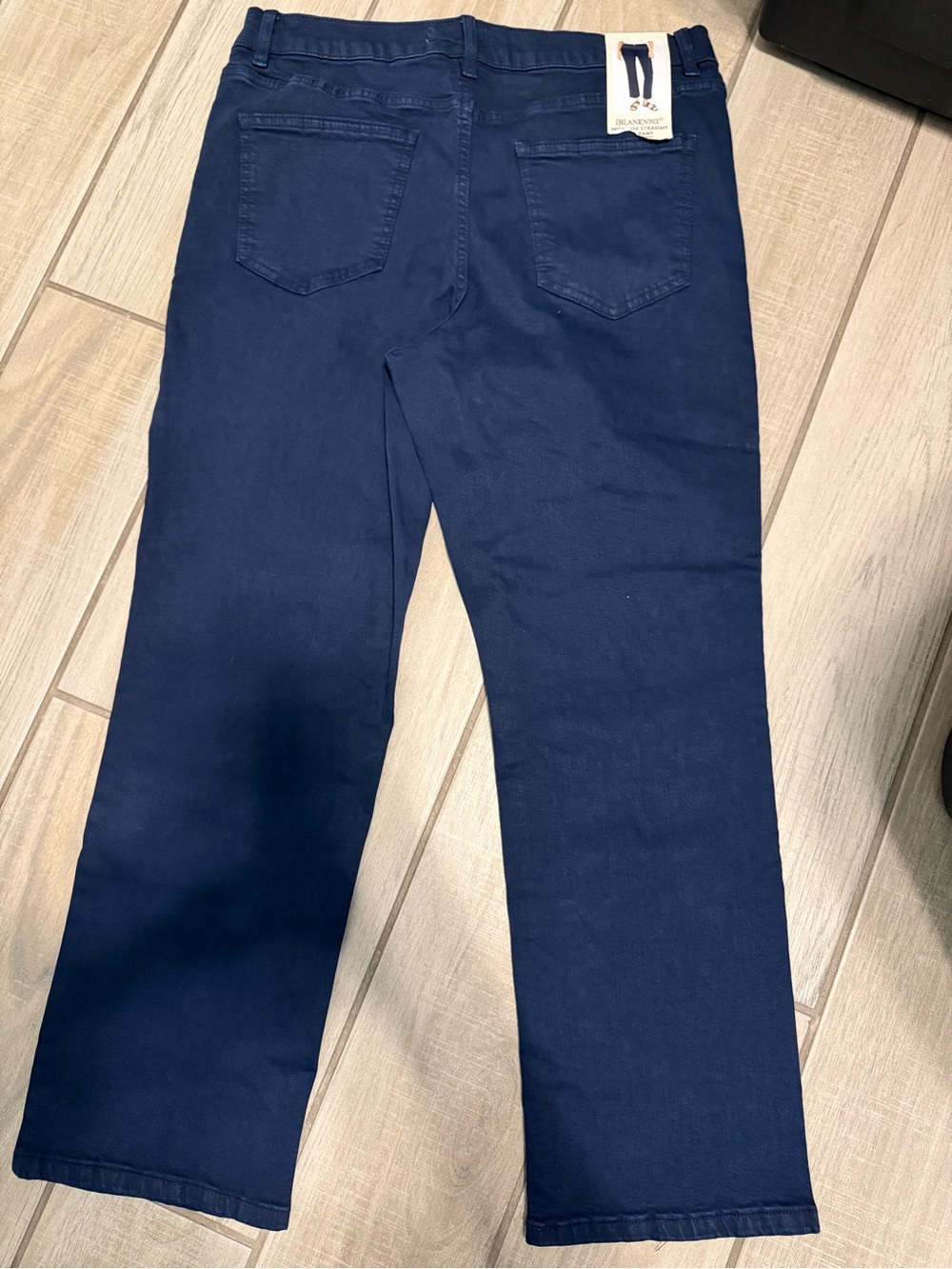 Women’s Navy Blue high rise Straight-Leg Jeans size 10/30 NWT